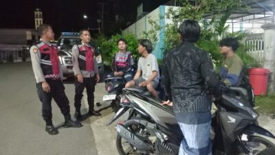 **Polsek Sekongkang Gencarkan Patroli Dialogis, Libatkan Pemuda Jaga Stabilitas Kamtibmas**