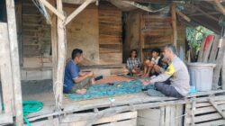 Bhabinkamtibmas Desa Raba Sambangi Warga Binaan, Ajak Jaga Kamtibmas