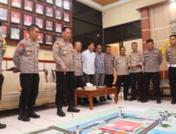 POLRES DOMPU GELAR GLADI POSKO DAN TFG SISPAMKOTA, SIAPKAN PENGAMANAN UNRAS HARI BURUH INTERNASIONAL