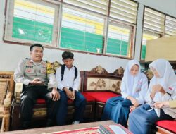 Bhabinkamtibmas Kelurahan  Sambangi SMPN 1 Woja, Berikan Edukasi Kamtibmas dan Pencegahan Kenakalan Remaja