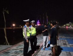 Cegah Kriminalitas Jalanan, Personel Satlantas Polres Lombok Barat Intensifkan Patroli Malam di Titik Vital
