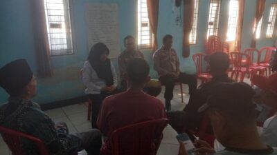Polres Lombok Barat Edukasi Warga Lawan Hoaks