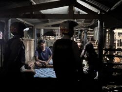 Waspada Pencurian Ternak, Polres Lombok Barat Jaga Ketat Kandang Kumpul Milik Warga Saat Dini Hari