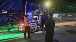 Dini Hari di Pelabuhan Lembar, Polisi Perketat Pemeriksaan Bongkaran KMP Putri Yasmin Demi Keamanan NTB