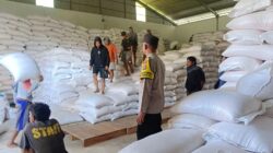 Distribusi Jagung Lombok Barat Dikawal Ketat Bhabinkamtibmas