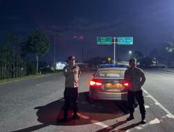 Waspada Jam Rawan, Polsek Kediri Jaga Ketat Jalur Bypass BIL Demi Keamanan Masyarakat
