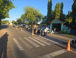 Pastikan Keselamatan Siswa, Personel Polsek Utan Gelar Strong Point Pagi di Depan SMPN 1 Utan
