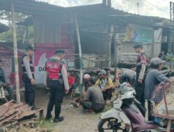 Polres Lombok Barat Kenalkan Inovasi KEMOS di Tengah Keramaian Pasar di Kuripan