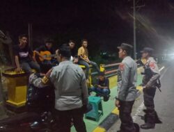 Patroli KRYD, Polsek Woha Sambangi Warga dan Pastikan Situasi Kamtibmas Kondusif di Wilayah Hukumnya