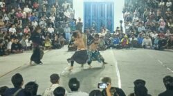 Laga Sengit Pepadu Se-Lombok di Arena Peresean