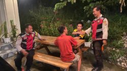 Patroli Dialogis di Desa Kemuning, Peraonel Sampaikan Imbauan Kamtibmas kepada Remaja dan Warga