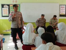 Gencarkan Door to Door System, Polsek Sekotong Bergerak Cepat Putus Mata Rantai Perundungan di Sekolah