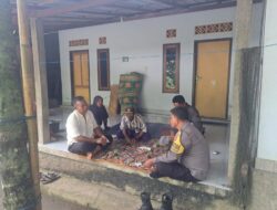 Bhabinkamtibmas Desa Tanak Rarang Intensifkan Sambang dan DDS, Jaga Kamtibmas Tetap Kondusif