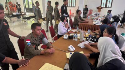 Meriahkan HUT Bhayangkara ke-80, Personel Damai Cartenz Partisipasi Dalam Giat Donor Darah di Polres Nabire