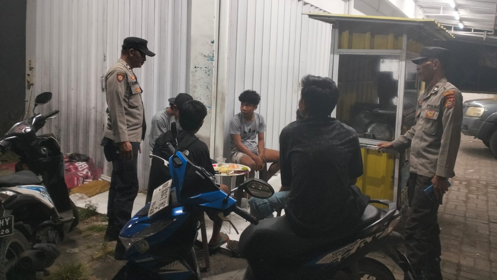 Patroli Malam Polsek Batulayar Sasar Pemukiman dan Jalur 3C