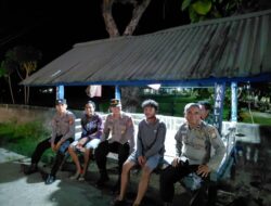 SAT BINMAS POLRES DOMPU PERKUAT KEMITRAAN DENGAN MASYARAKAT MELALUI SAMBANG SATKAMLING DAN HIMBAUAN KAMTIBMAS DI MALAM MINGGU