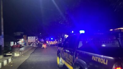 PATROLI GABUNGAN CIPTA KONDISI, POLRES DOMPU DAN STAKEHOLDER TERKAIT JAGA KEAMANAN MALAM MINGGU MASYARAKAT