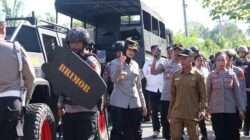 Sikat Habis Peredaran Narkoba, Polres Sumbawa Gerebek Kampung Rawan Narkoba di Moyo Hilir