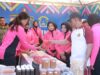 Waka Polda NTB Disambut Ketua Bhayangkari Cabang Bima Saat Tinjau Stand Bazaar Polres Bima dan Pasar Rakyat Serta Bakti Sosial Polres Bima Kabupaten di Mapolda NTB