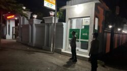Jaga Kamtibmas Kondusif, Polsek Kuripan Gelar Patroli Blue Light Malam Hari