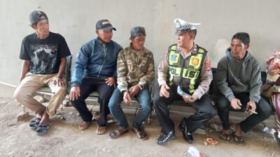 Satlantas Polres Bima Kabupaten Ajak Warga di Kecamatan Belo Tertib Berlalulintas Dalam Program “Satlantas Menyapa”