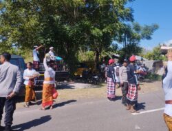 Personel Polsek Tambora Polres Bima Kabupaten Melaksanakan Pengamanan Ibadah Melasti Umat Hindu