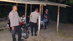 Tiga Anggota Polsek Montong Gading Laksanakan Patroli Blue Light Antisipasi 3c Dan Gangguan Kamtibmas