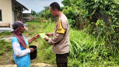 Bhabinkamtibmas Labuapi Turun Tangan, Dorong Kemandirian Pangan Keluarga Lewat Pekarangan Bergizi