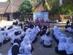 Tingkatkan Kesadaran Hukum,Polsek Sakra Timur Lakukan Penyuluhan
