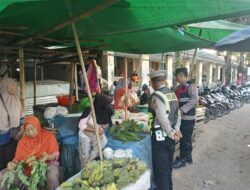 Polsek Kayangan Gelar Patroli KRYD, Sasar Bank, Pertokoan dan Tambak Udang Antisipasi 3C