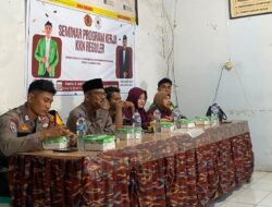 Kapolsek Madapangga di Wakili Bhabinkamtibmas Desa Dena Hadiri Seminar Mahasiswa KKN Universitas Muhammadiyah Bima