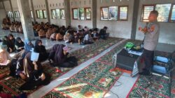 Polsek Praya Timur Edukasi Bahaya Narkoba dan Bullying kepada Santri Baru di Dua Pondok Pesantren