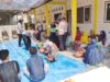 Sambut HUT Lalu Lintas ke-71, Bhabinkamtibmas Dampingi Penyaluran Sembako bagi Lansia dan Disabil