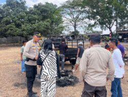 POLISI TANGANI KASUS PEMBAKARAN SEPEDA MOTOR OLEH OTK DI DESA O’O