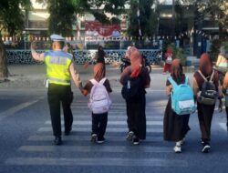 Sat Lantas Polres Bima Kota Gelar Gatur Pagi, Berikan Pelayanan dan Rasa Aman kepada Pengguna Jalan
