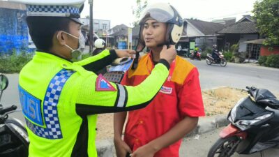 Tingkatkan Kesadaran Berlalu Lintas, Sat Lantas Polres Sumbawa Barat Gelar Kampanye Keselamatan dan Edukasi Masyarakat