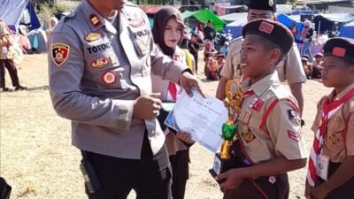 Tutup Resmi Loket Pragala 5, Kapolsek Moyo Hilir Apresiasi Pembinaan Karakter Disiplin Ratusan Pelajar