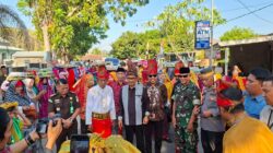 Lestarikan Adat Tana Samawa dan Dorong UMKM, Kapolsek Moyo Hulu Kawal Puncak Harla Desa Pernek ke-67