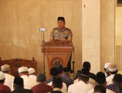 Gelar Jumling di Masjid Al-Mubarok, Polresta Tuban Sosialisasi Keselamatan Lantas dan Layanan 110