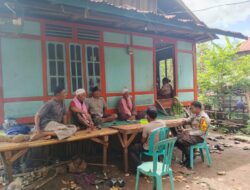 Bhabinkamtibmas Banggo Ajak Petani Perhatikan Cuaca dan Manfaatkan Pekarangan Dukung Ketahanan Pangan