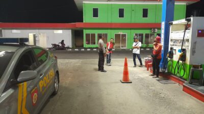 Cegah Gangguan Kamtibmas, Piket Regu I Polsek Labuhan Badas Gelar Patroli Blue Light di Kawasan Samota dan Objek Vital