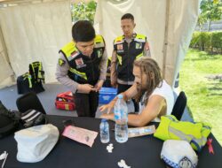 Tim Dokkes Ops Mandalika Rinjani 2026 Tangani WNA Australia Korban Laka Lantas di Kawasan Sirkuit Mandalika