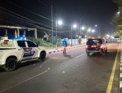 Cegah Balap Liar dan Laka Lantas, Turjawali Sat Lantas Polres Sumbawa Patroli Blue Light Malam Hari di Simpang Sernu