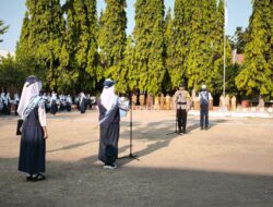 Jadi Pembina Upacara di SMPN 1 Alas, Bhabinkamtibmas Briptu Jody Satria Berikan Edukasi Tertib Lalu Lintas Hingga Bahaya Narkoba