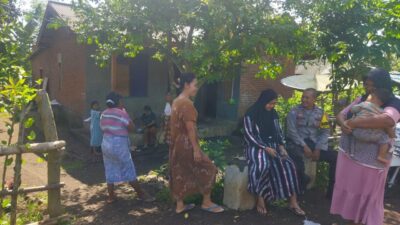 Bhabinkamtibmas Kampasi Meci Ajak Warga Manfaatkan Lahan Pekarangan dan Cegah Pembakaran Hutan