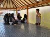 Cegah Bullying dan Kenakalan Remaja, Bhabinkamtibmas Desa Banjar Sambangi SMKN 1 Taliwang
