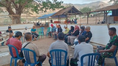 Bhabinkamtibmas dan Babinsa Sambangi Panitia Pacuan Kuda Lembah Kara, Imbau Pengukuran Kuda Sesuai Kelas dan Jaga Kamtibmas