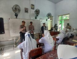 Cegah Judi Online dan Penipuan Digital, Polsek Rasbar Edukasi Pelajar MTsN 1 Padolo Kota Bima