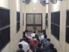 Bina Kerohanian Warga Binaan, Kasat Tahti Polres Sumbawa Pimpin Sholat Magrib Berjamaah di Rutan