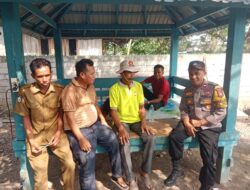 Bhabinkamtibmas Tekasire Sambangi Warga, Ajak Jaga Kamtibmas dan Dukung Ketahanan Pangan Nasional
